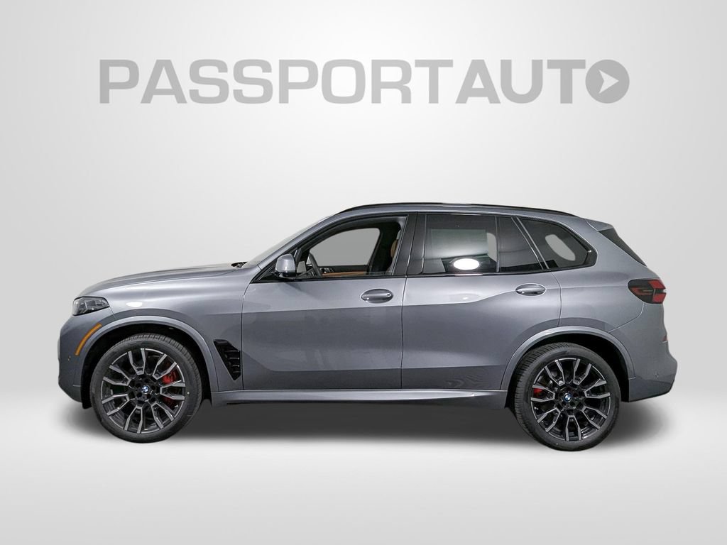 New 2026 BMW X5 xDrive40i w/ M Sport Package AWD/4WD image 2