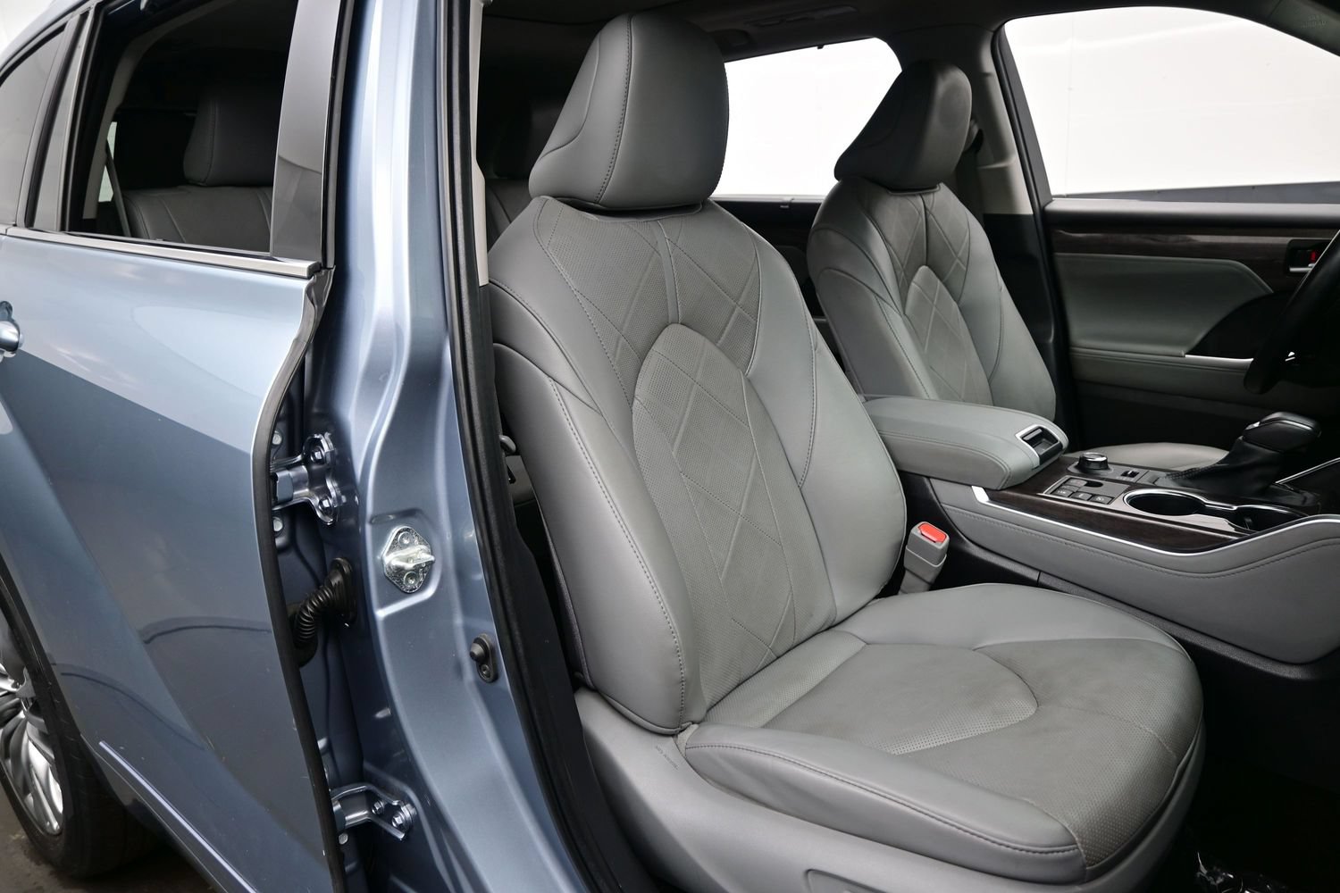 Used 2023 Toyota Highlander Platinum AWD/4WD image 14