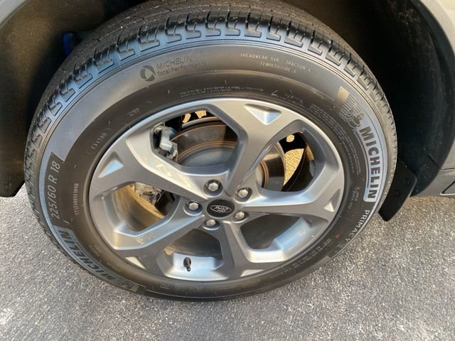 Used 2025 Ford Escape ST-Line Select image 9