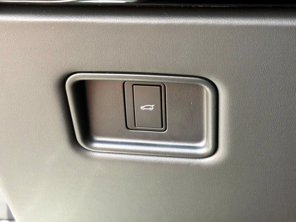 New 2026 Land Rover Range Rover SE AWD/4WD image 33