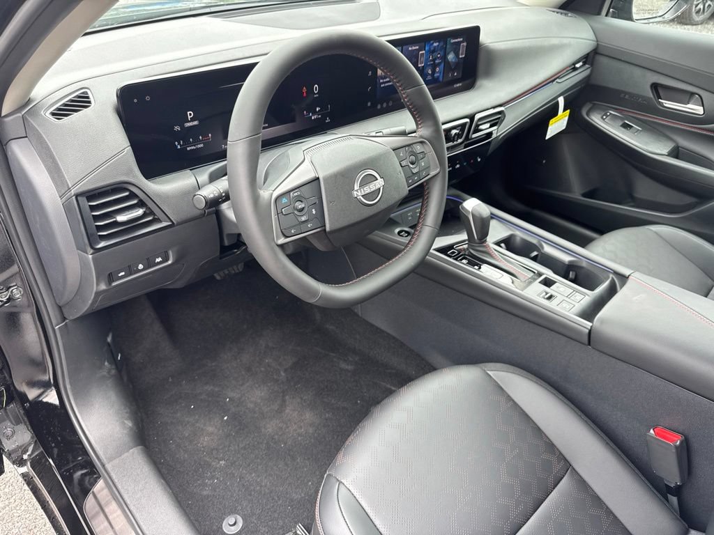 New 2026 Nissan Sentra SR w/ SR Premium Package FWD image 10