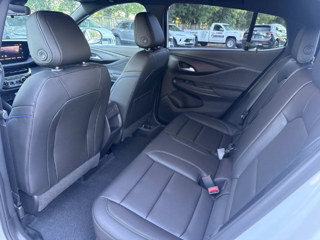 New 2026 Buick Envista Sport Touring w/ Convenience I Package FWD image 11