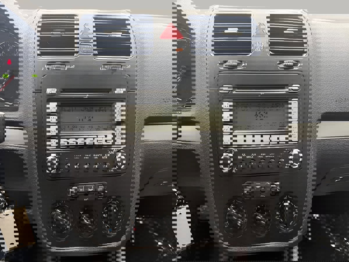 Used 2008 Volkswagen Jetta Wolfsburg Edition image 15