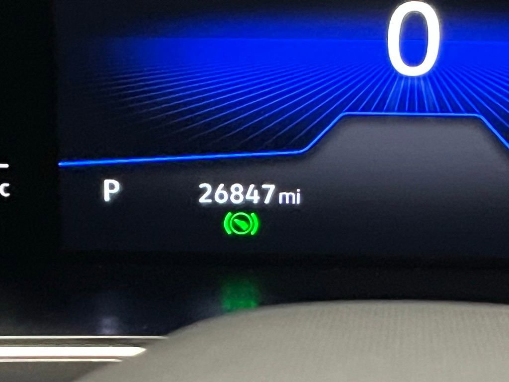 Used 2022 Volkswagen Tiguan SE w/ Panoramic Sunroof Package image 25