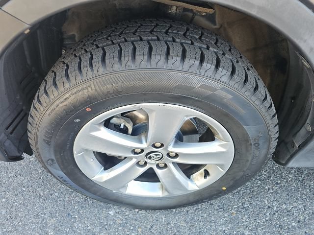 Used 2015 Toyota RAV4 XLE AWD/4WD image 18