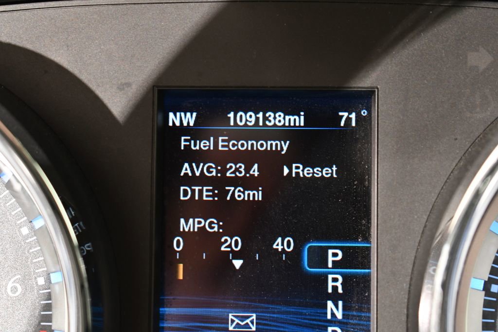 Used 2014 Chrysler 300 C w/ Harman/Kardon Audio Group AWD/4WD image 26