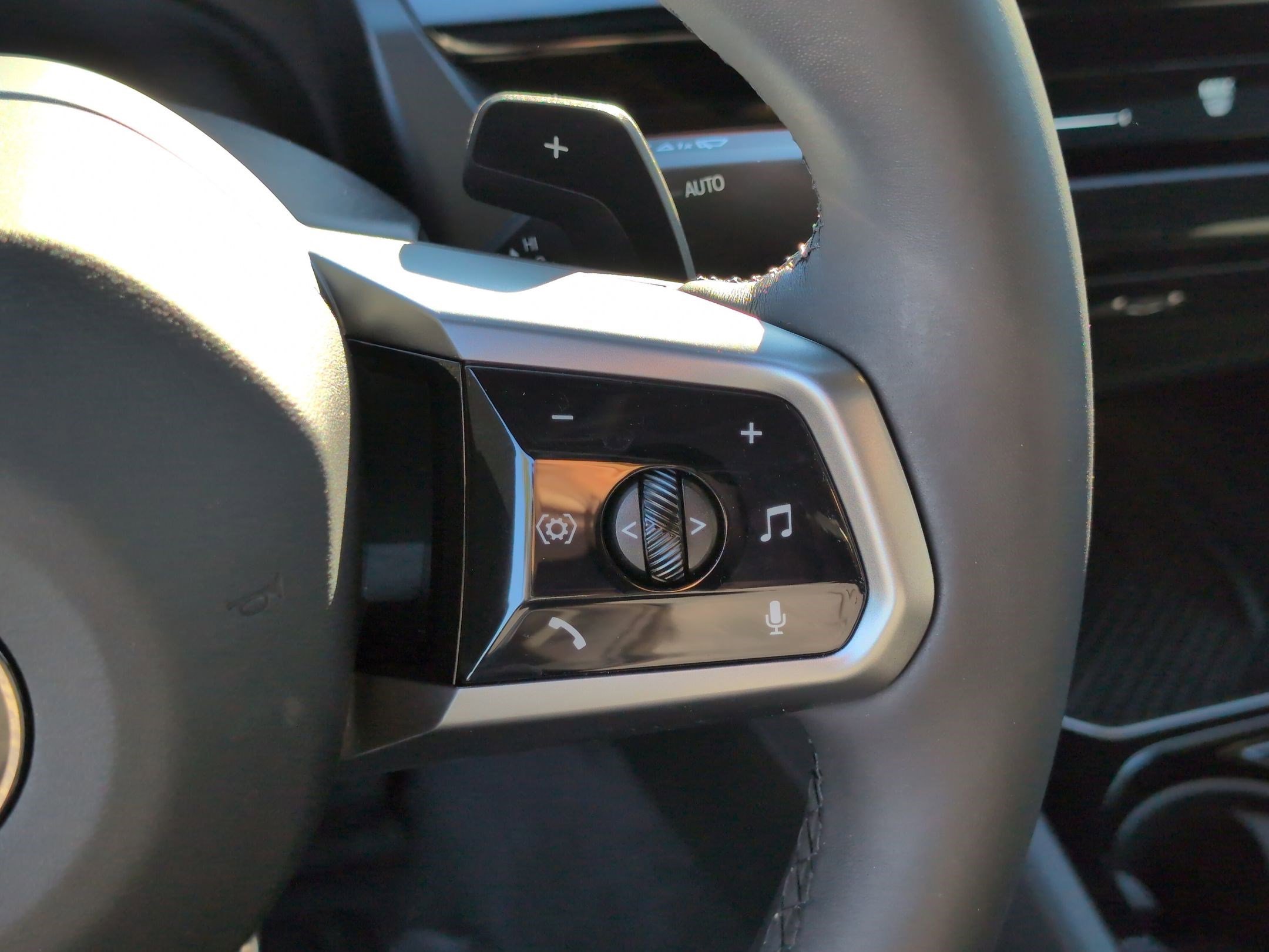 Used 2024 BMW 530i w/ M Sport Package image 20