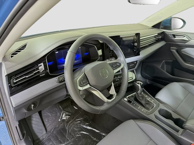 New 2026 Volkswagen Jetta SE FWD image 9