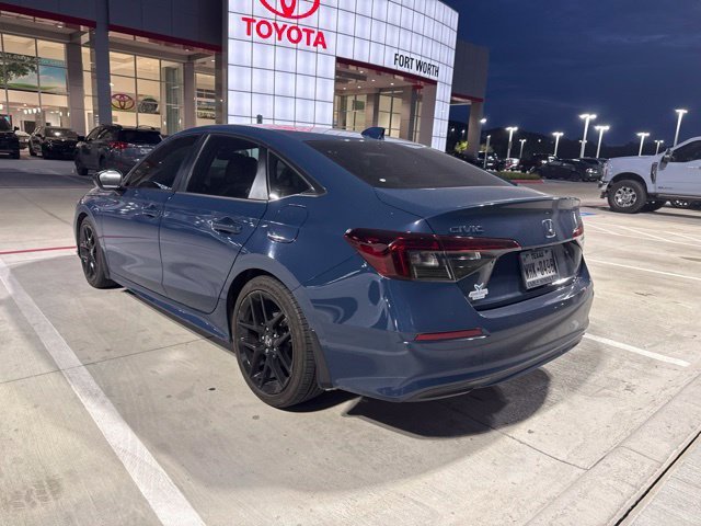Used 2025 Honda Civic Sport image 3