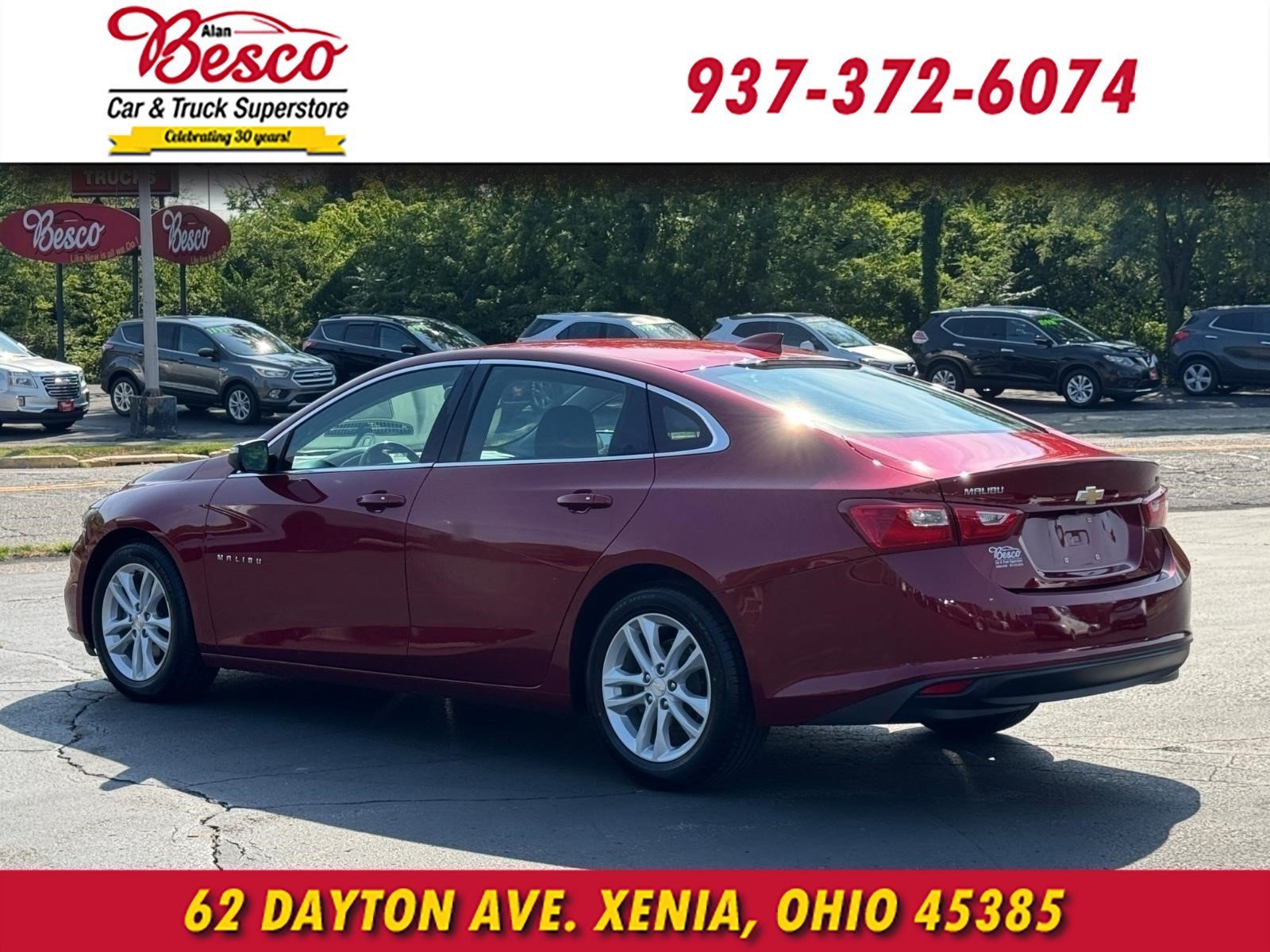 Used 2018 Chevrolet Malibu LT w/ Leather Package FWD image 6