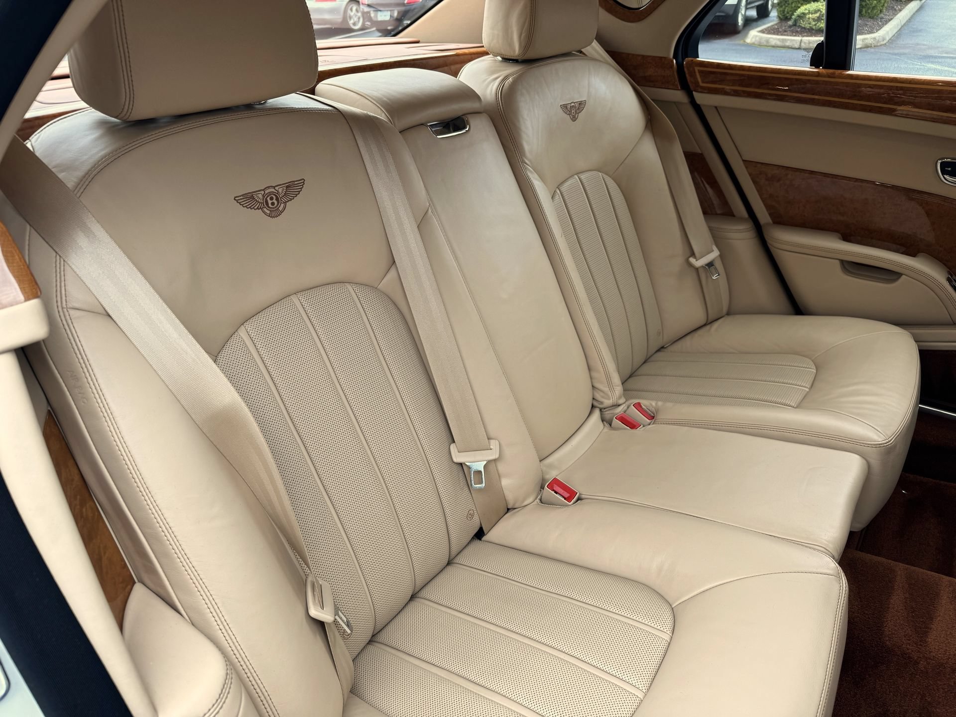 Used 2013 Bentley Mulsanne image 33