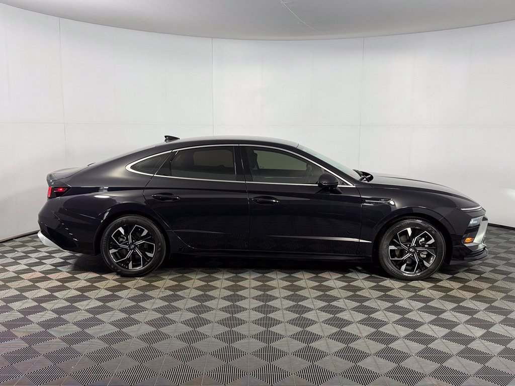 Used 2025 Hyundai Sonata SEL FWD image 6