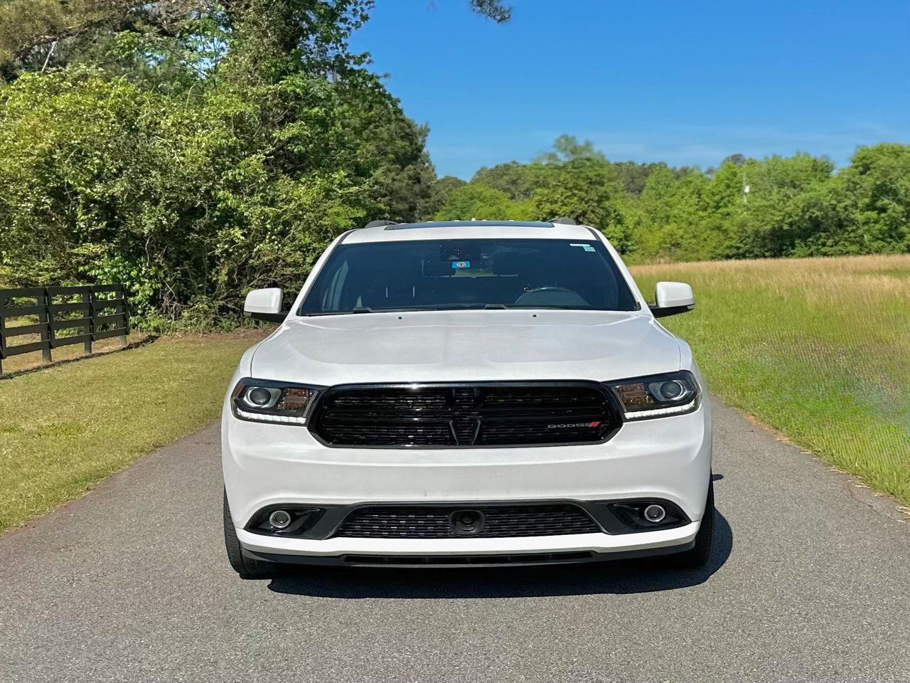 Used 2017 Dodge Durango R/T w/ Technology Group RWD image 2