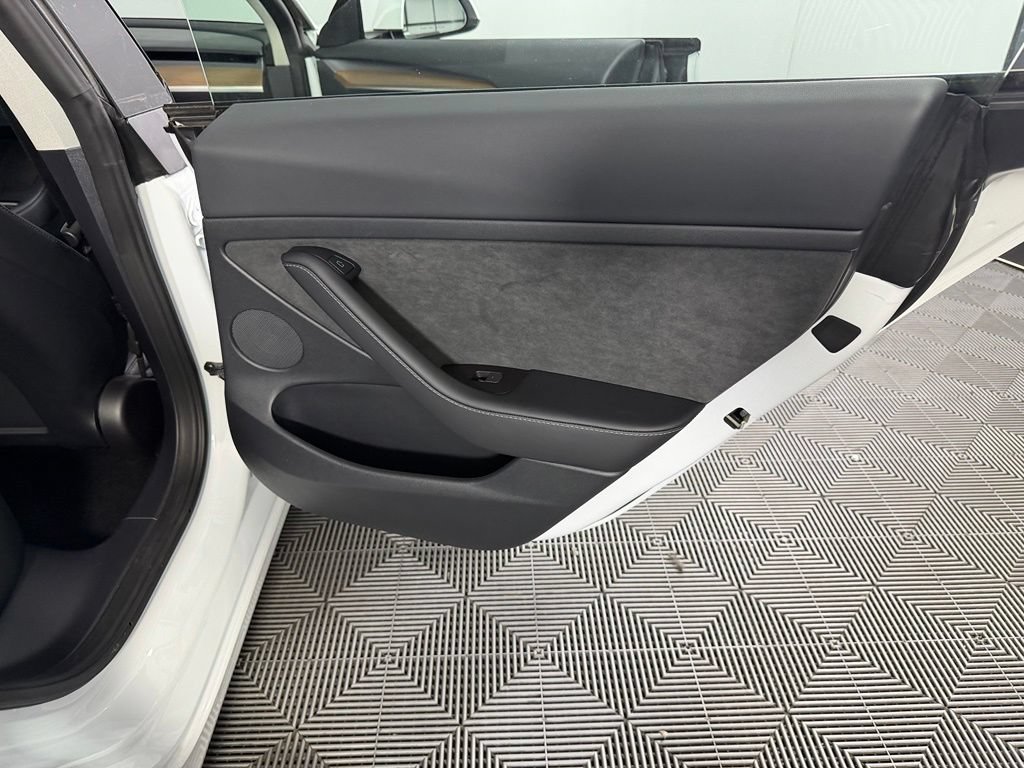 Used 2023 Tesla Model 3 Standard Range RWD image 36