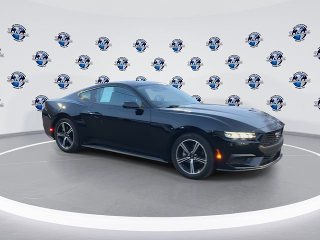 Used 2024 Ford Mustang Coupe image 2