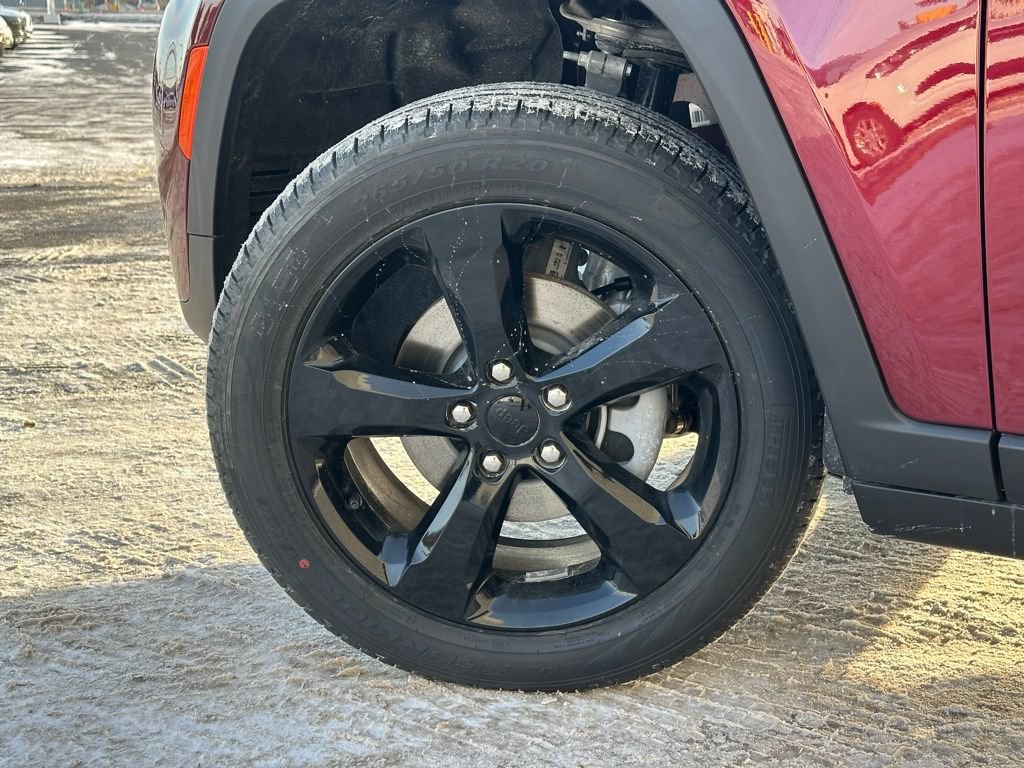 New 2026 Jeep Grand Cherokee Limited w/ Limited Altitude Package AWD/4WD image 8