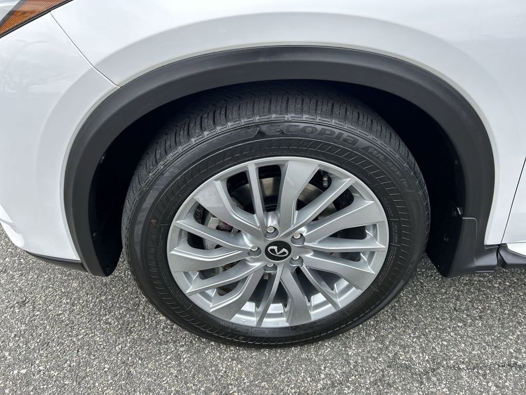 Certified 2023 INFINITI QX50 Luxe image 10