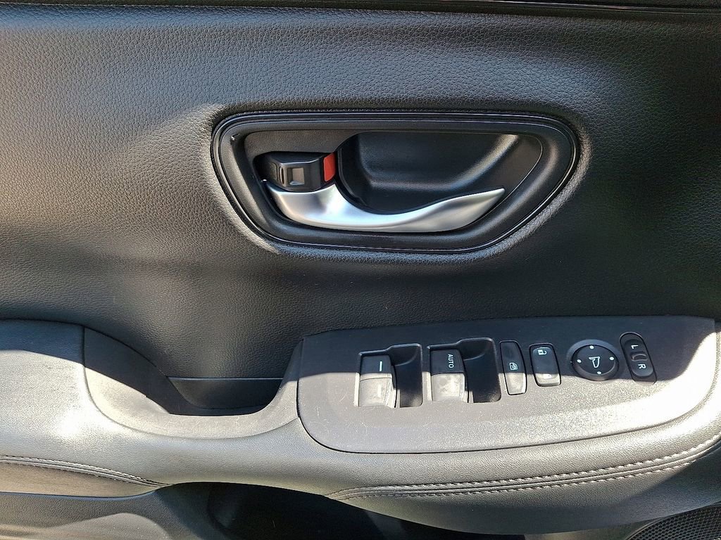 Certified 2024 Honda HR-V LX image 13