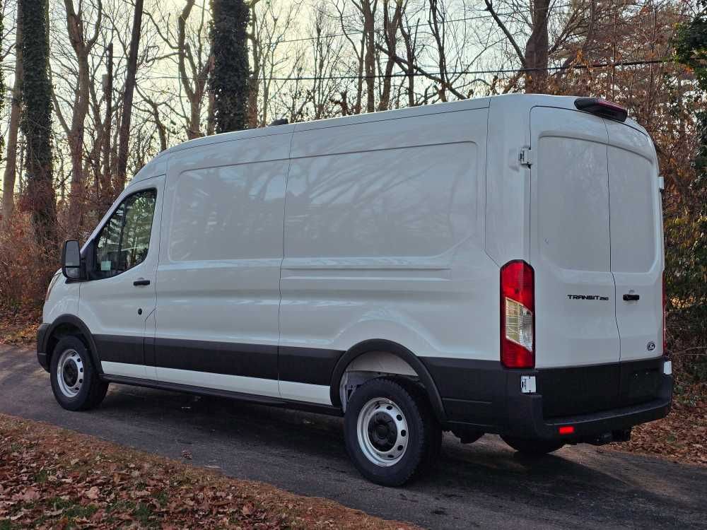 New 2026 Ford Transit 250 148 Medium Roof image 8