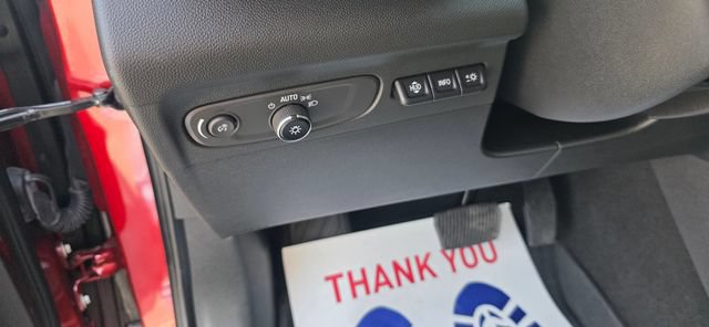 Used 2023 Buick Envision Avenir AWD/4WD image 18