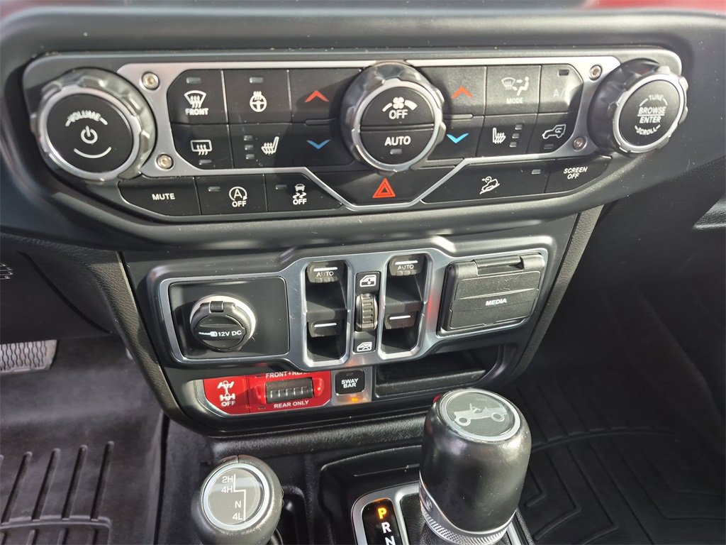 Used 2019 Jeep Wrangler Unlimited Rubicon w/ Dual Top Group image 25