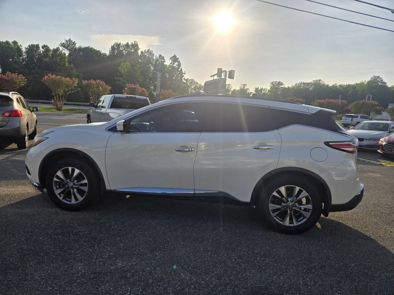 Used 2015 Nissan Murano SV AWD/4WD image 13
