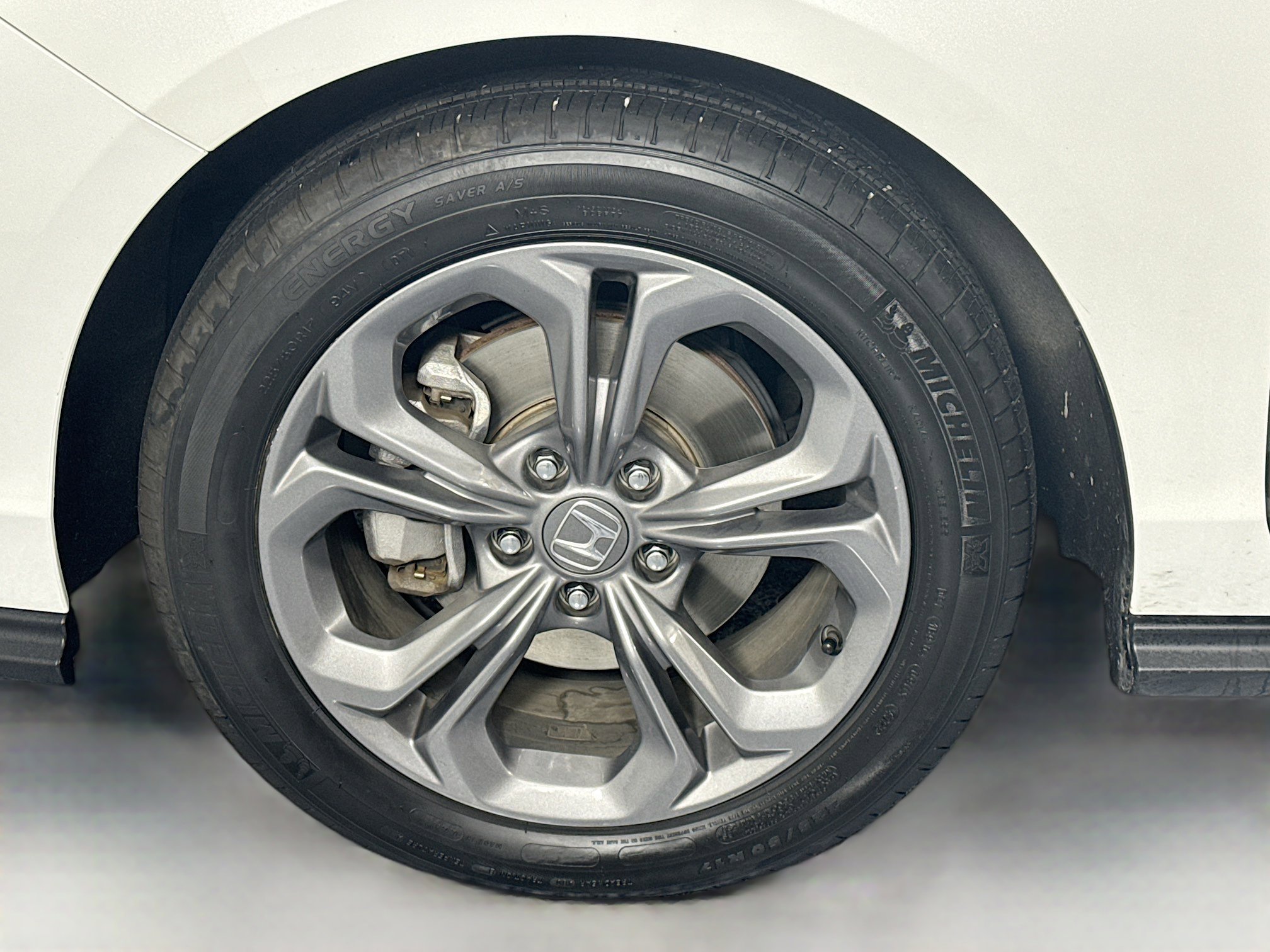 Certified 2024 Honda Accord EX image 30