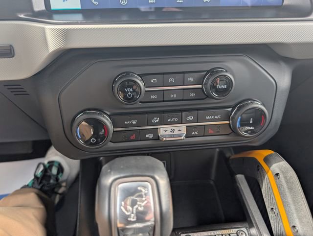 Used 2022 Ford Bronco Badlands w/ Sasquatch Package AWD/4WD image 20