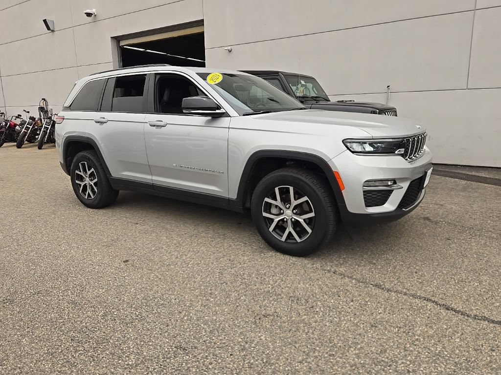 Certified 2024 Jeep Grand Cherokee Limited AWD/4WD image 5
