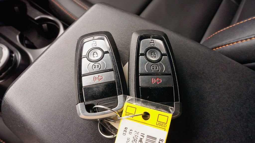 Used 2021 Ford Bronco Badlands image 34