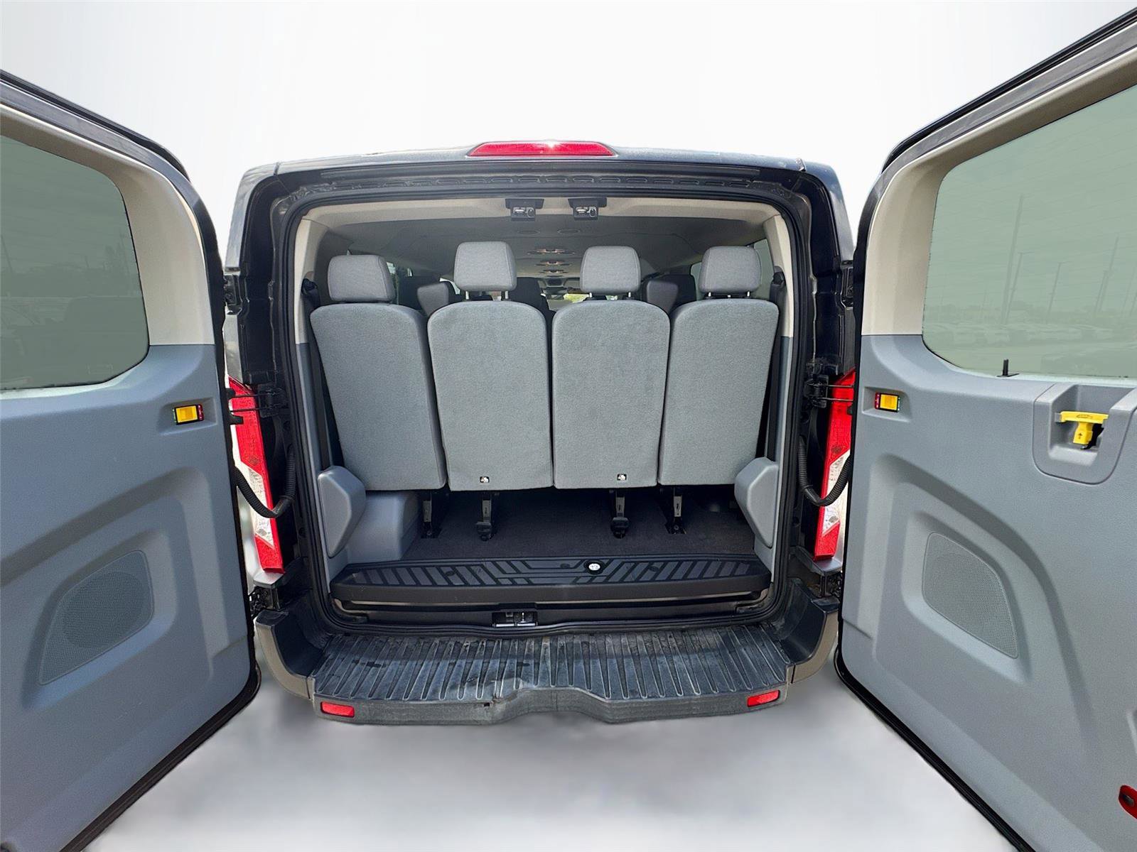 Used 2017 Ford Transit 350 XLT RWD image 17