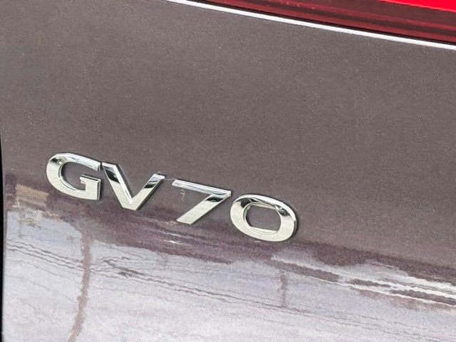Certified 2023 Genesis GV70 2.5T Advanced w/ Advanced Package image 11