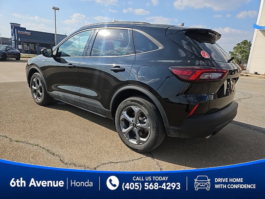 Used 2025 Ford Escape ST-Line AWD/4WD image 7