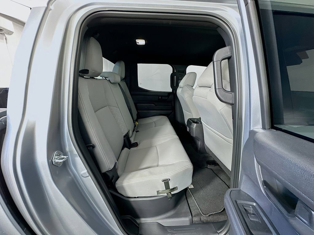 Certified 2025 Toyota Tacoma SR5 image 25
