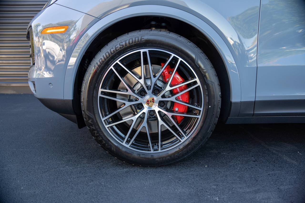 New 2026 Porsche Cayenne S AWD/4WD image 6