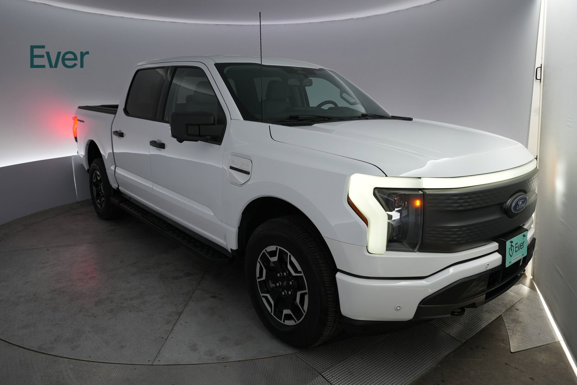 Used 2022 Ford F150 Lightning XLT w/ Tow Technology Package image 2