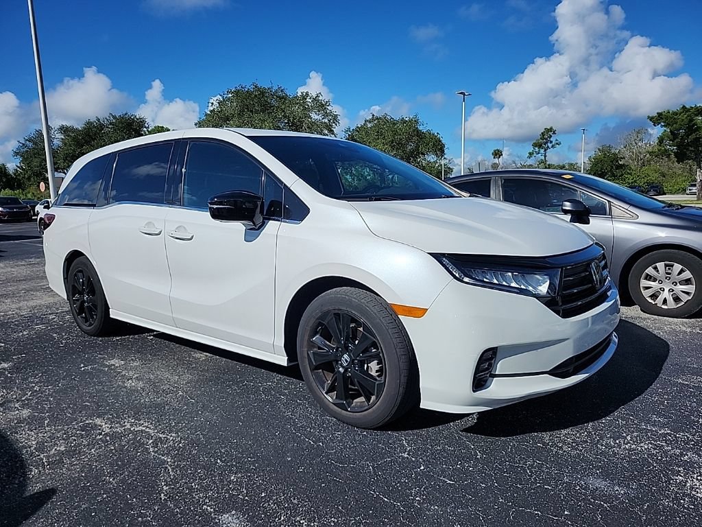 Used 2024 Honda Odyssey Sport image 1