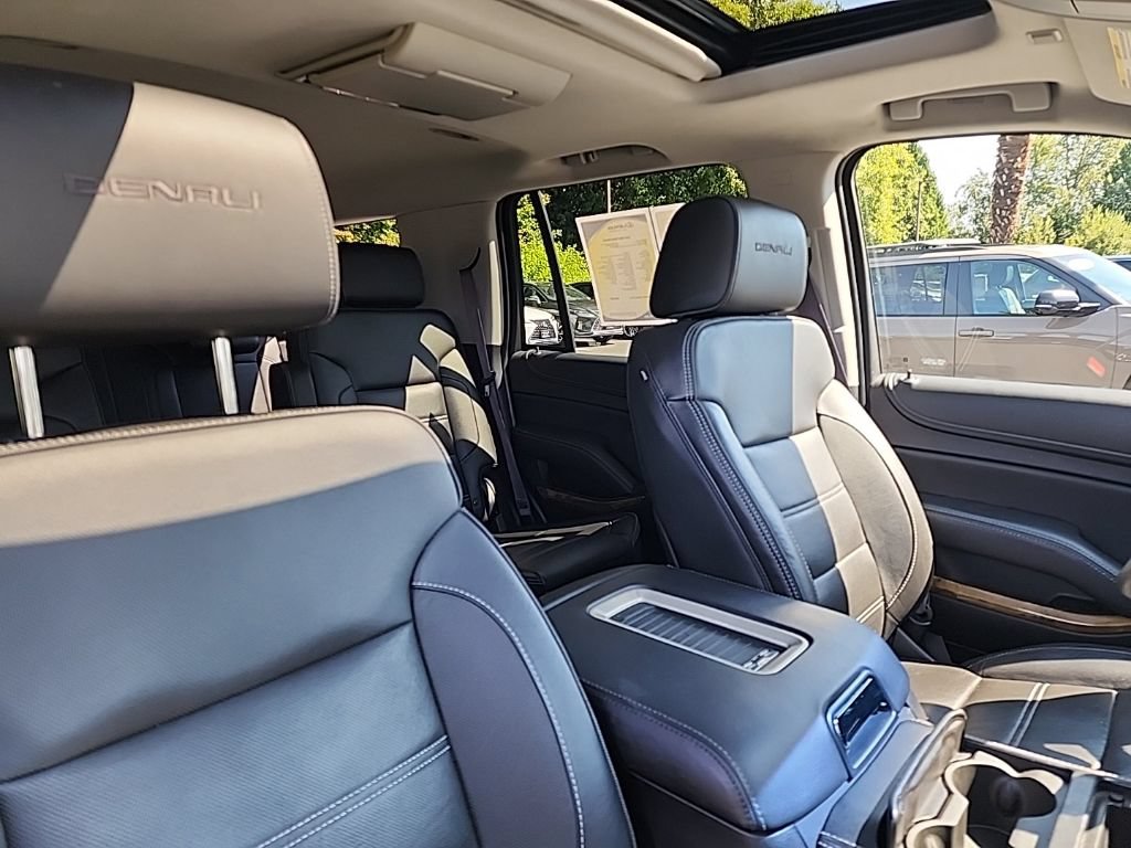 Used 2016 GMC Yukon Denali w/ Open Road Package AWD/4WD image 21
