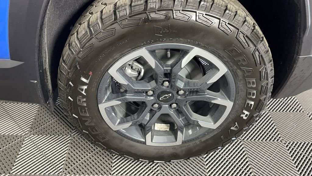 New 2025 Chevrolet Equinox ACTIV image 33