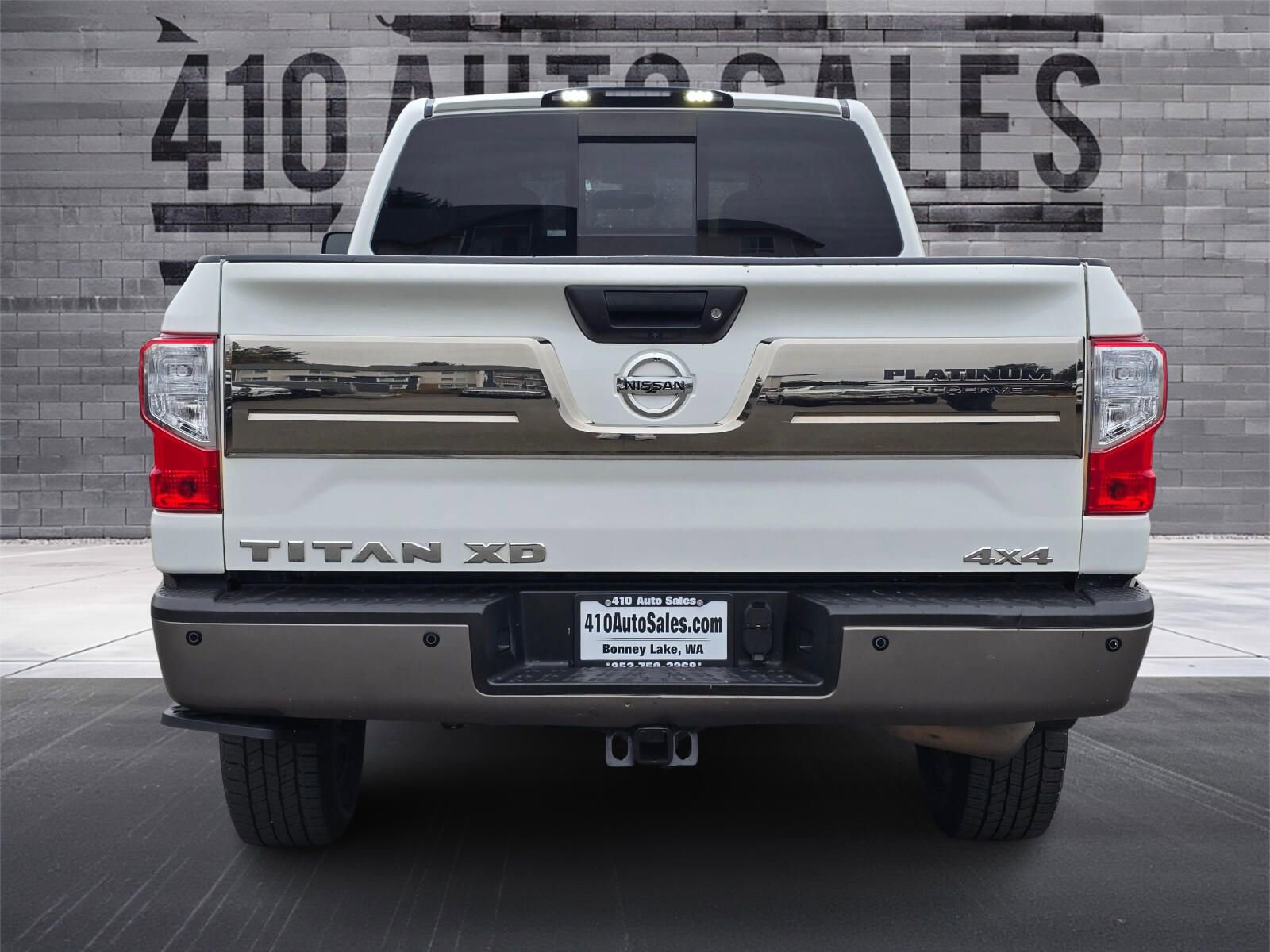Used 2019 Nissan Titan Platinum Reserve w/ Platinum Utility Package image 4