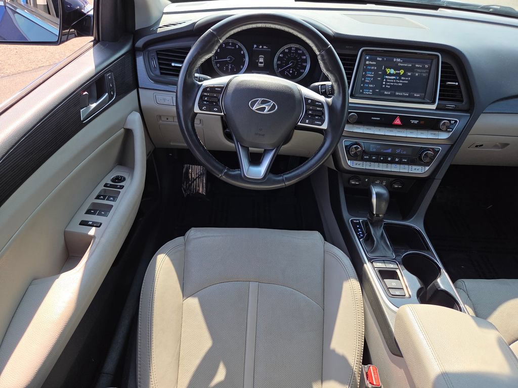 Used 2019 Hyundai Sonata Limited w/ Ultimate Package 04 FWD image 4