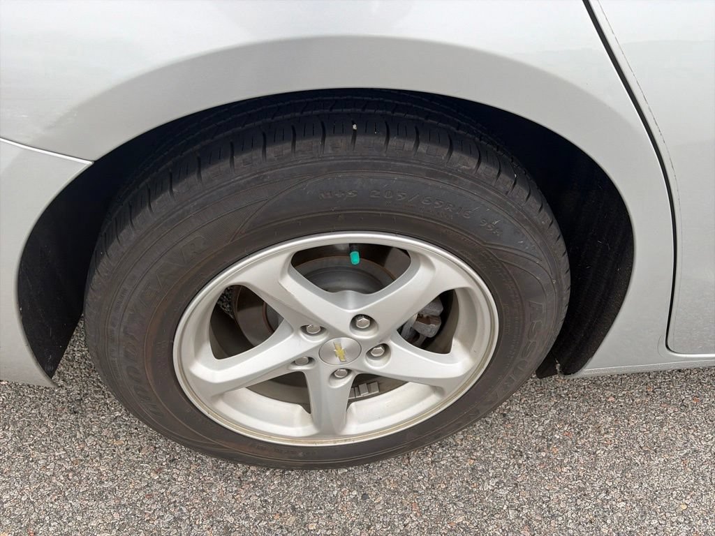 Used 2018 Chevrolet Malibu LS FWD image 10