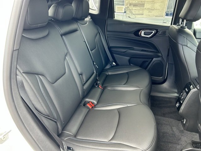 New 2025 Jeep Compass Limited w/ Sun & Sound Group image 10
