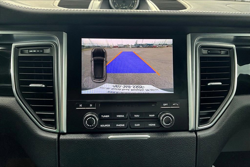 Used 2018 Porsche Macan AWD/4WD image 15