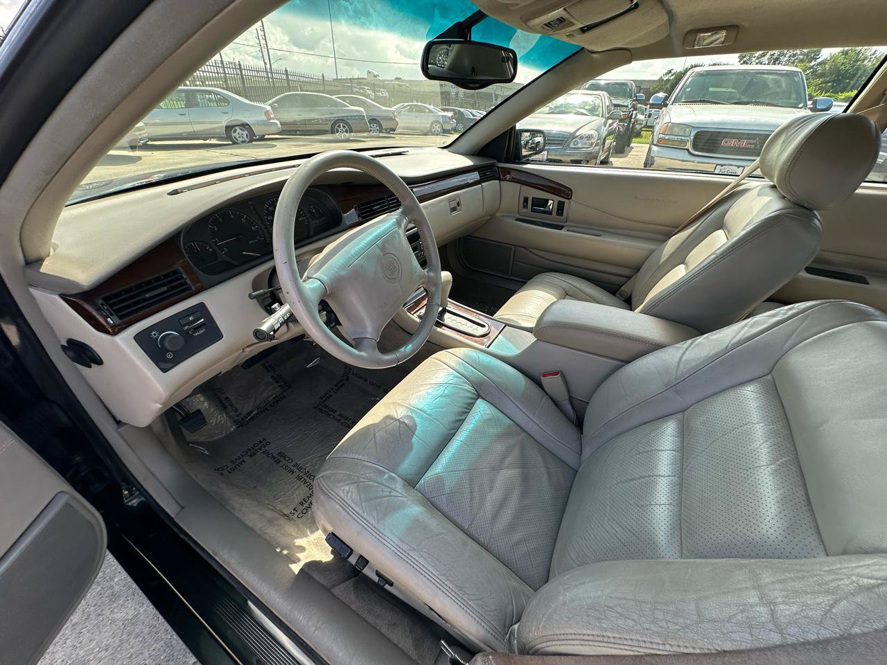 Used 2000 Cadillac Eldorado Touring FWD image 33
