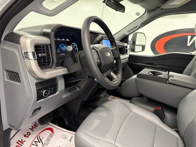 New 2026 Ford F350 XL w/ XL Chrome Package AWD/4WD image 13