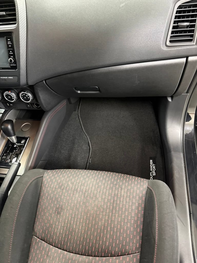 Used 2019 Mitsubishi Outlander Sport ES FWD image 24