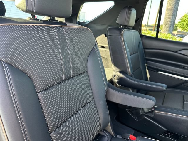 Certified 2026 Chevrolet Traverse High Country FWD image 27