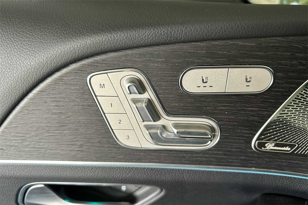 Used 2022 Mercedes-Benz GLE 350 4MATIC w/ AMG Line Exterior image 13