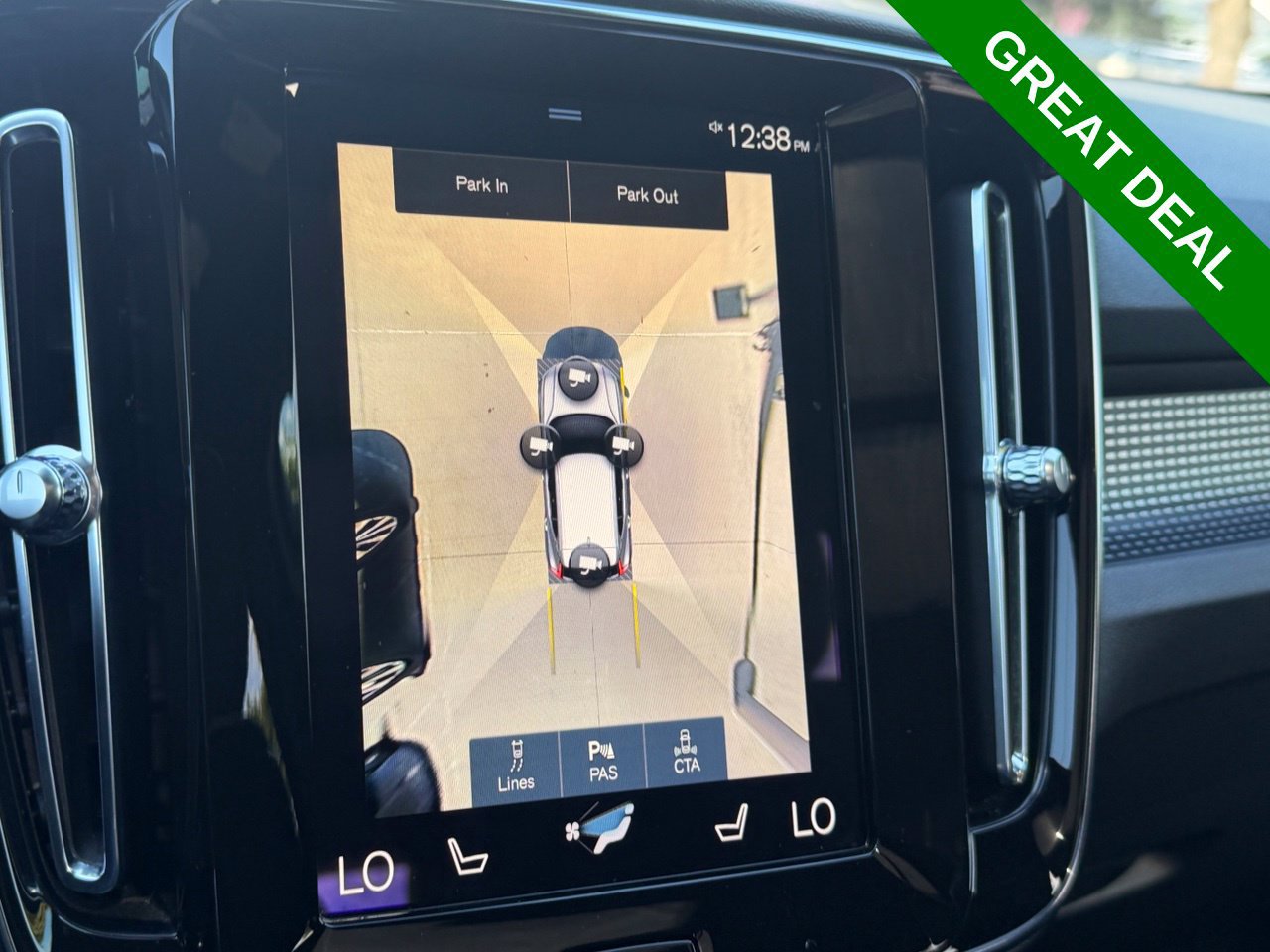 Used 2021 Volvo XC40 T5 R-Design w/ Advanced Package AWD/4WD image 25
